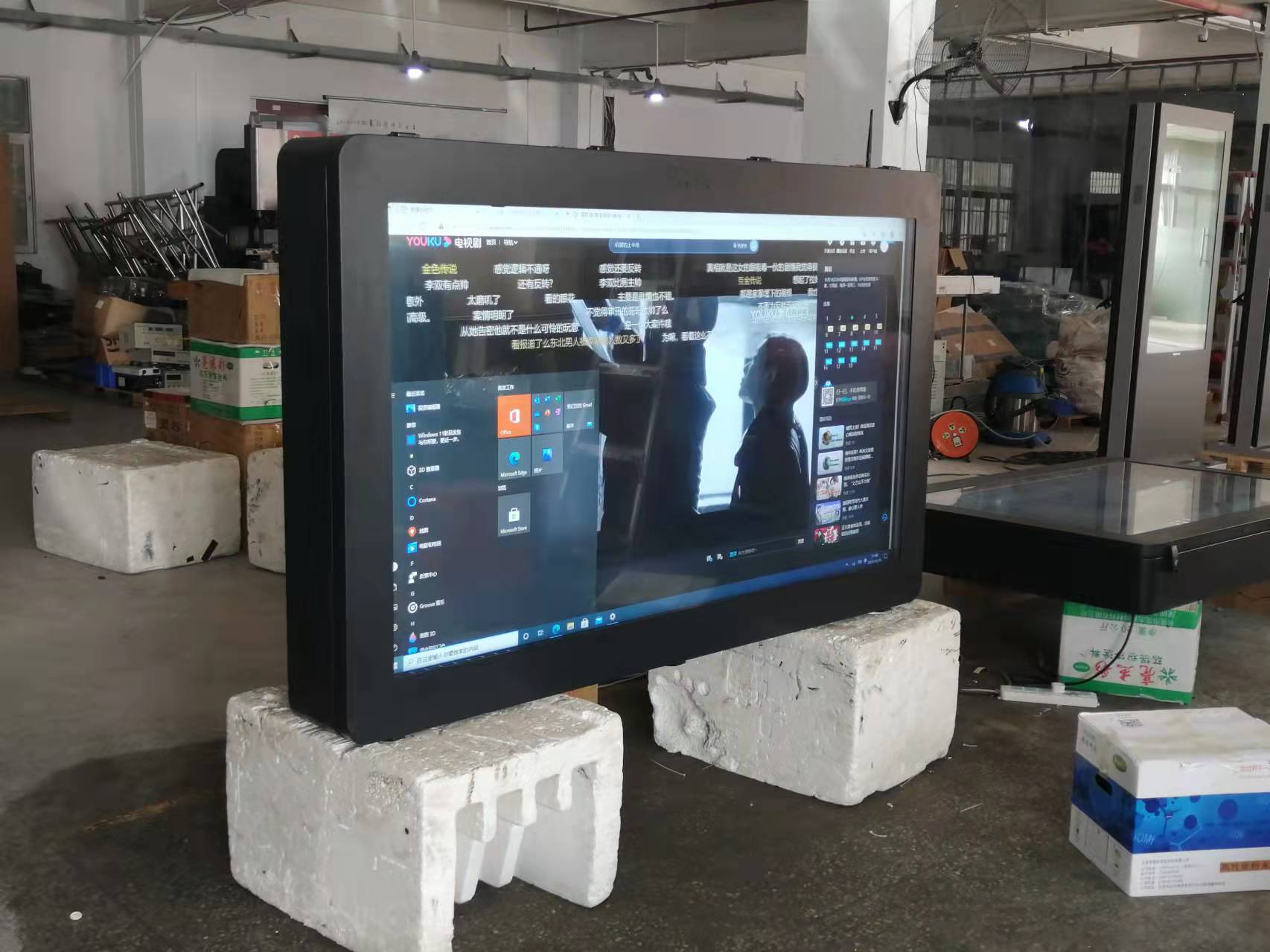 55 inch Wall mounted advertising machine case 55 inch Wall mounted advertising machine case